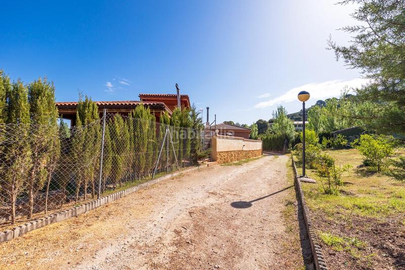 Foto 0d983174-2f91-4bc7-8188-4a660e80d50d. Finca rústica preciosa parcela ideal para poner una caravana o casa movil, para pasar fines de semana o vacaciones en Iznalloz