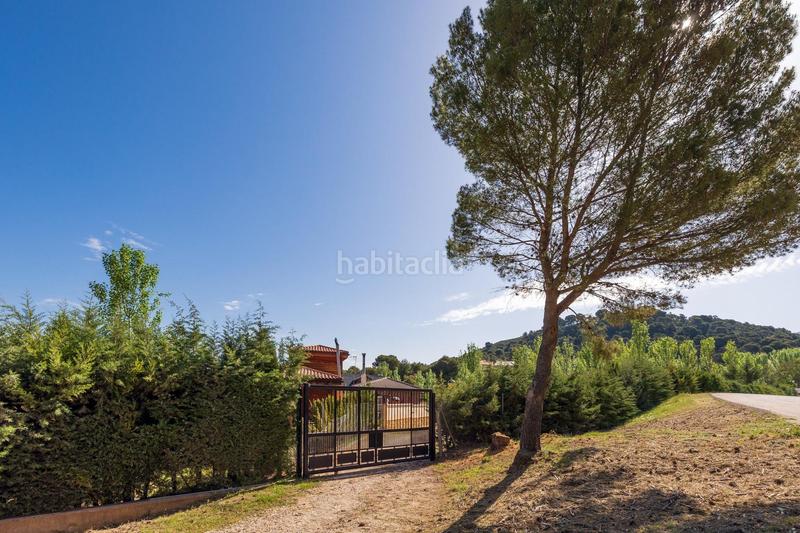 Foto 98f27f17-de29-47d7-bec5-9e32beeed1e6. Finca rústica preciosa parcela ideal para poner una caravana o casa movil, para pasar fines de semana o vacaciones en Iznalloz