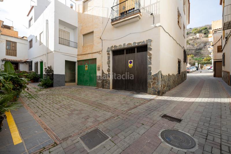Foto e416822b-ce7e-4de9-8900-e7ef8fd71bbe. Casa  con solarium en Lanjarón