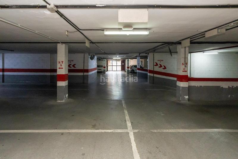 Foto 53c8fc9b-3b7f-4d49-b876-b36cd926126c. Posto auto in Angustias - Chana - Encina Granada