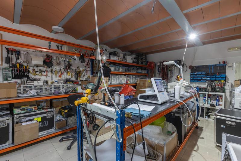 Foto 9b8281f0-6816-4825-9dc9-8ec4fac7d352. Local comercial oportunidad! local comercial totalmente reformado en la mejor zona de cullar vega! en Cúllar Vega