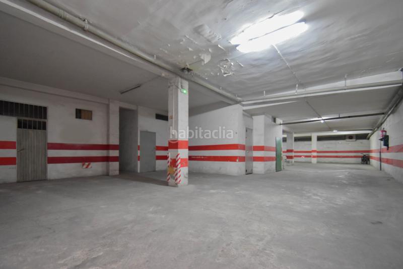 Foto e1cb1c1e-3193-4511-be99-457eb10e6665. Parking coche aparcamiento centrico en Fígares Granada