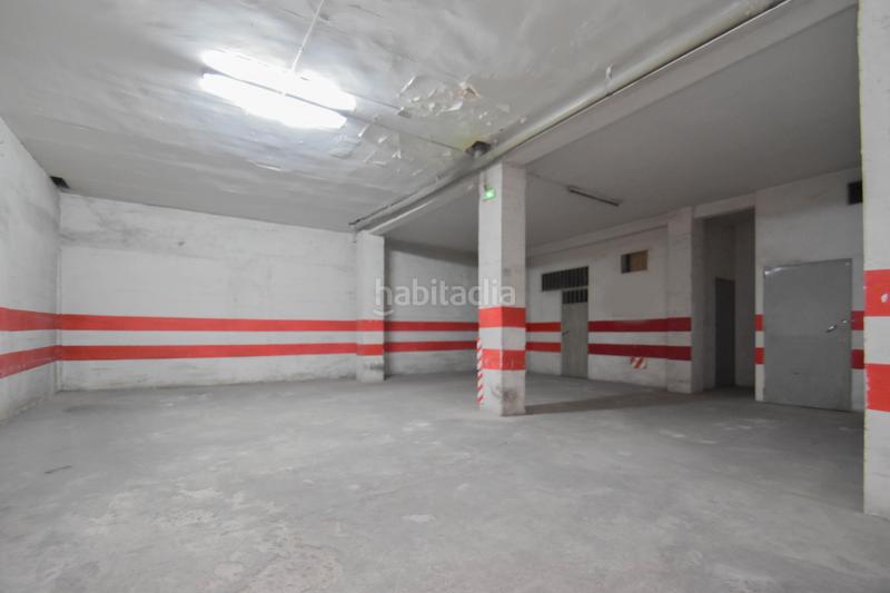 Foto f6f51b5d-1689-4af9-8bb9-3bec6bf4a422. Parking coche aparcamiento centrico en Fígares Granada
