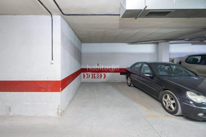 Foto 6b6ab905-ce50-47cb-b446-379bd059df20. Parking coche en calle socrates 14 plaza de garaje en venta en calle socrates en Granada