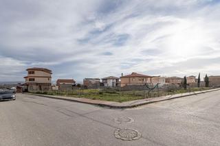 Terreny residencial a Pinos Puente. Solar en casanueva