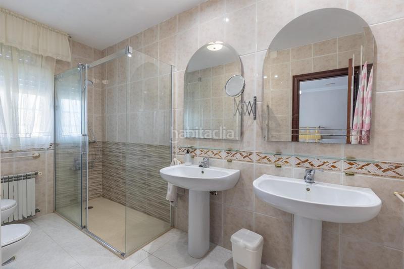 Foto 63dc331a-1e0e-4077-8d09-006cbed8eee4. Chalet atencion! ponemos a la venta esta espectacular villa en el pantano de cubillas! en Atarfe
