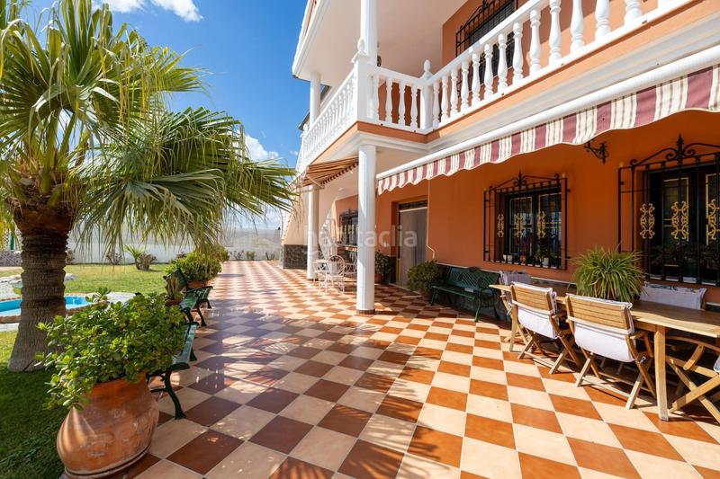 Foto 90d8618a-3342-4007-b521-69fd2a4dc836. Casa espectacular casa independiente con piscina y terreno de 1150 m2 . más terreno urbano de 2000 m2. en Atarfe