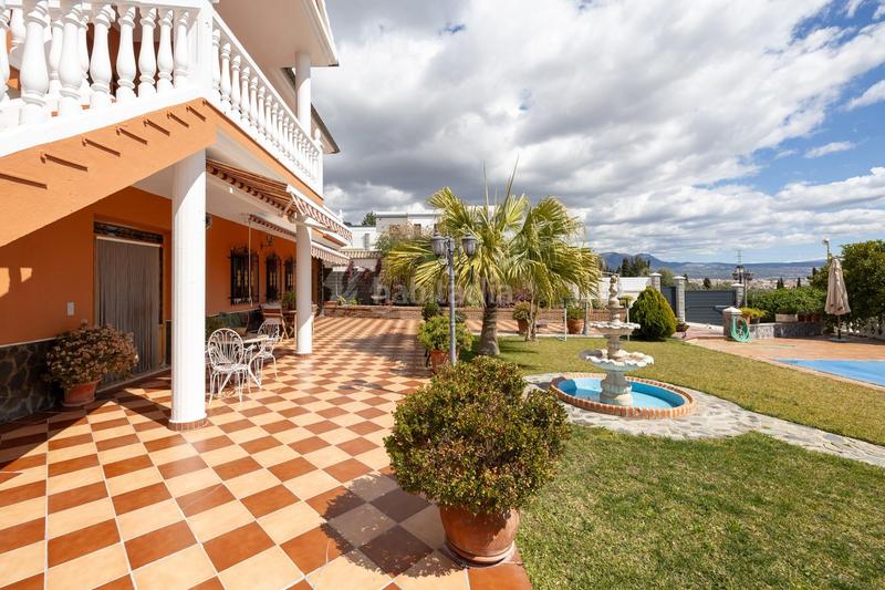 Foto cf909837-8897-4c98-97bf-c2ef42c636b4. Casa espectacular casa independiente con piscina y terreno de 1150 m2 . más terreno urbano de 2000 m2. en Atarfe