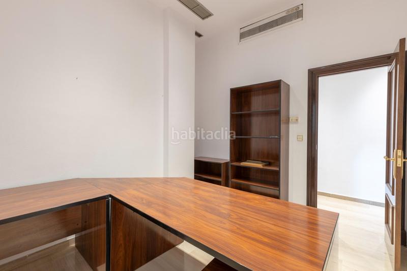 Foto c00adde4-a3fa-4163-883b-c6ebec3ac051. Locale commerciale in San Matías - Realejo Granada