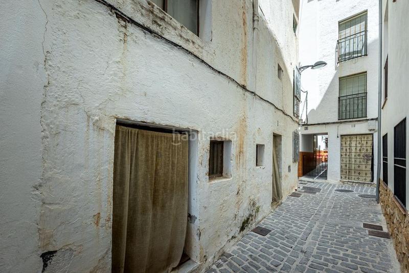 Foto 62ee1873-0200-498a-b255-54f4f2a3cf0b. Casa aparellada a Güéjar Sierra