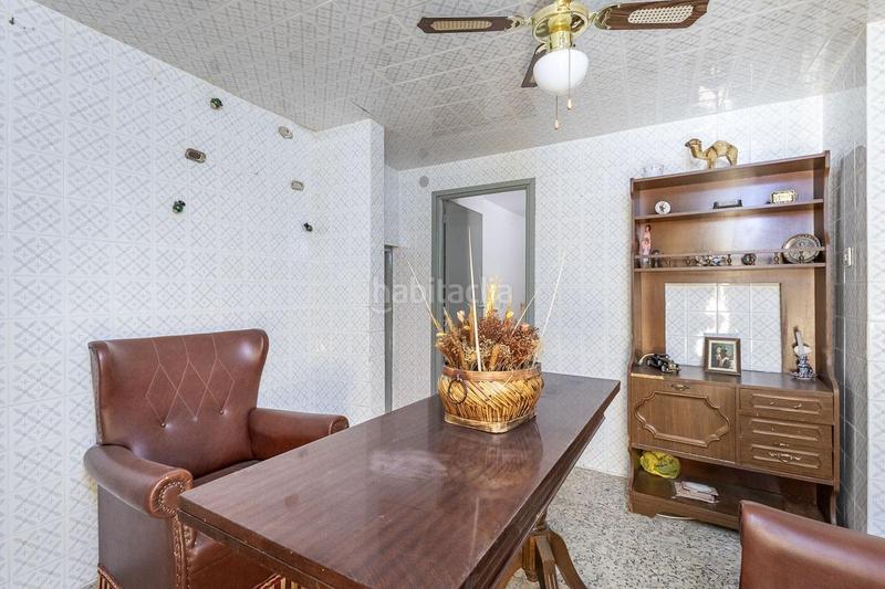 Foto f8d83398-aa7c-4047-8d0a-e4a4ba855068. Casa aparellada a Güéjar Sierra