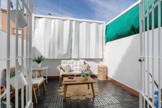Attique à Barrio de Zaidín. Ático moderno con terraza en zaidín  granada