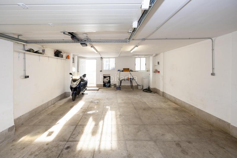 Foto e5e1dfe1-7334-4b94-afee-ee1c61d0affa. Casa adossada amb aparcament a Atarfe