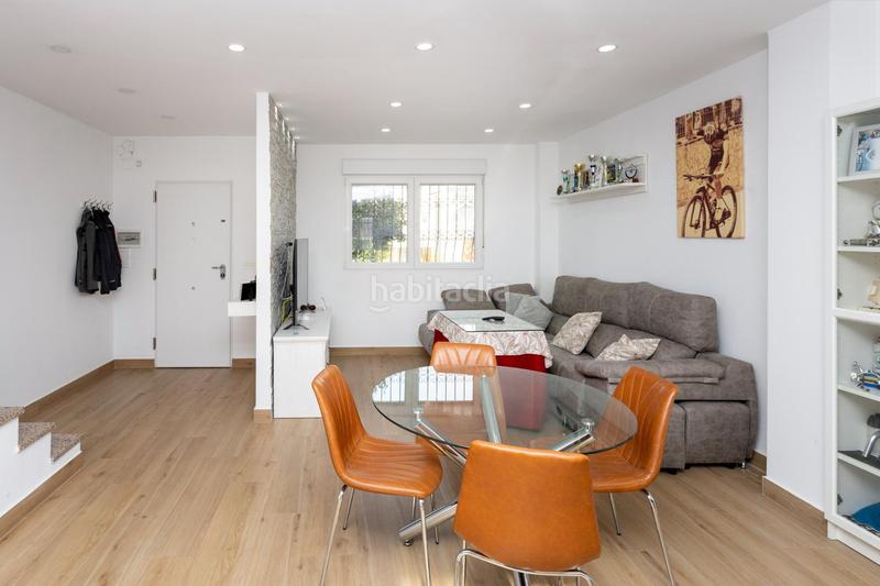 Foto e90e688b-ca36-4572-89f2-84d509a2978a. Casa adossada amb aparcament a Atarfe