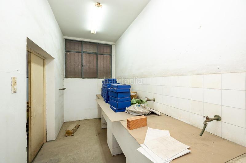 Foto 74d237f3-2093-4468-bfdf-f38f958def60. Locale commerciale in Camino de Ronda Granada