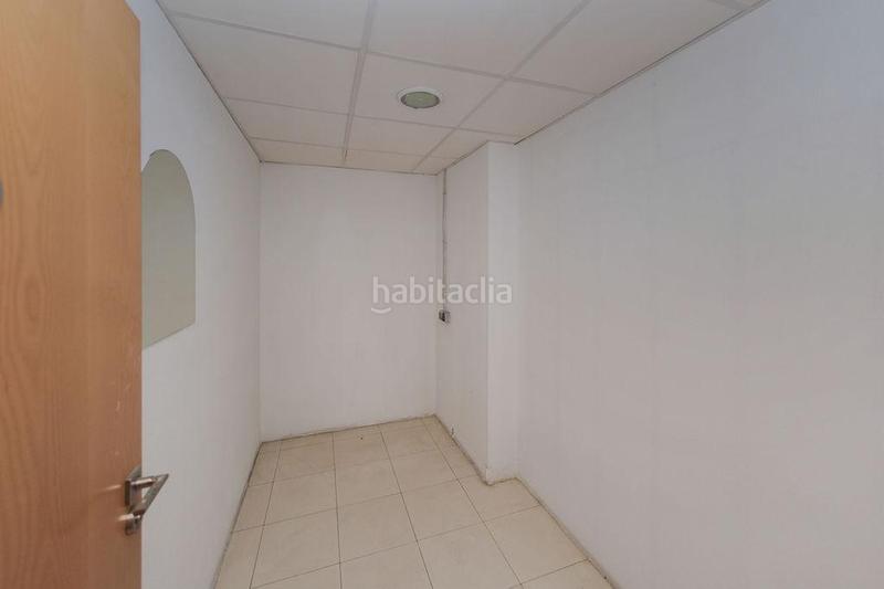 Foto efbf7904-49fc-4338-a604-754e2693779b. Local comercial a La Zubia Ciudad Zubia (La)