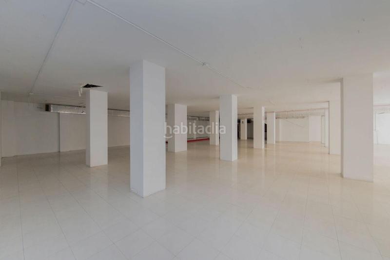 Foto fa88ac01-5e81-473c-8c59-03c53ba51972. Local comercial a La Zubia Ciudad Zubia (La)