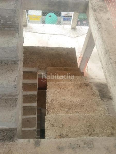 Foto 8a338bad-0bee-4575-8238-dea4dda271ce. Edificio en calle mediodia 42 oportunidad de inversión , granada! en Láchar