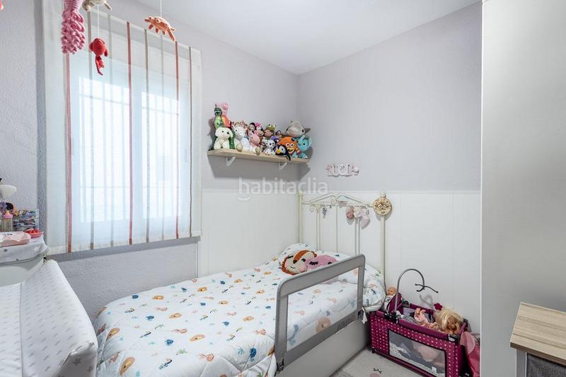 Foto fa8e61e2-d0f4-47d9-aa04-f1e0339204b2. Planta baixa a Barrio de Zaidín Granada