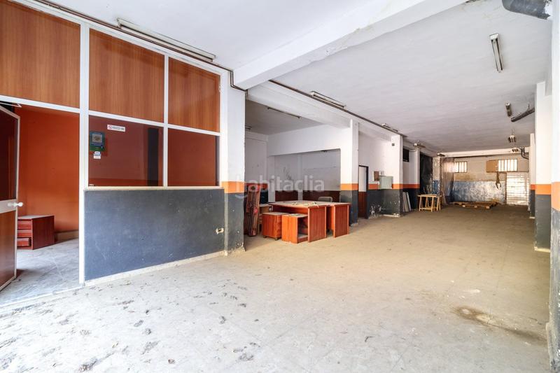 Foto e25ab4ab-0352-408e-ab93-93821195c4a8. Locale commerciale in Cervantes Granada