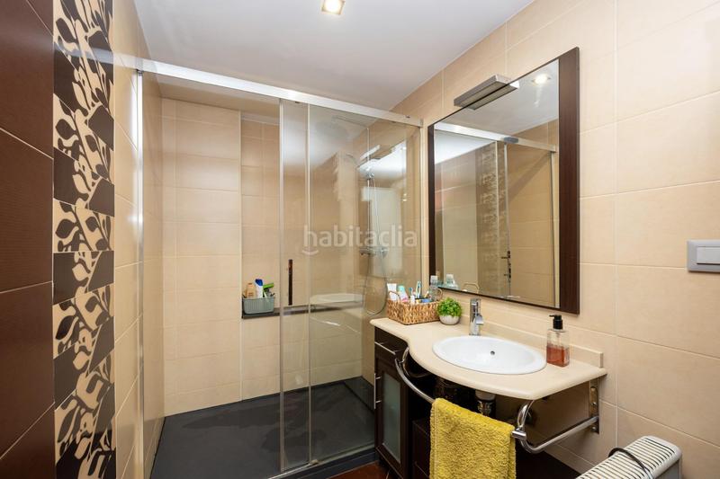 Foto 1438e2f4-8815-4003-8c01-8a2d57318673. Etagenwohnung mit parking in Joaquina Eguaras Granada