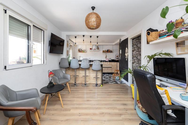 Foto 28be94eb-b402-4b32-b04a-43dad384223d. Etagenwohnung mit parking in Joaquina Eguaras Granada