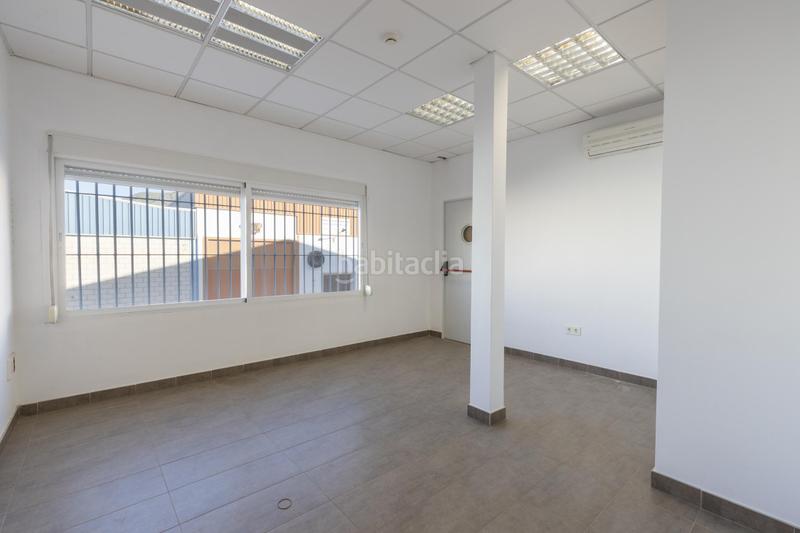Foto 8953bdff-b7af-4660-8714-c2728440a6ec. Nave industrial  en venta en Dúrcal