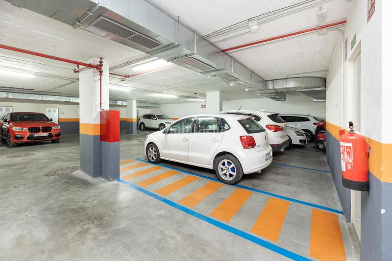 Foto 3745e7cb-f2e9-4f13-a05f-5a4ee1fb3ce6. Etagenwohnung mit heizung parking in Camino de Ronda Granada