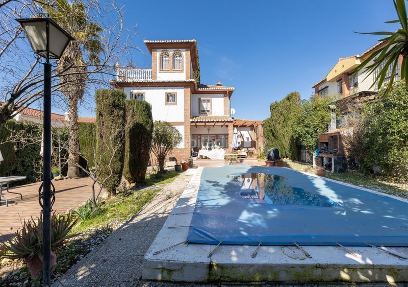 Foto 4850d054-68ce-4144-b6c0-795f41c88a44. Chalet maravillosa vivienda en monteluz en Peligros