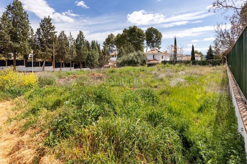 Foto 4e29922f-8b5c-42b1-b06f-e5a06c041704. Terreno residencial solar urbanización parque del cubillas con proyecto básico y licencia de obras en Albolote