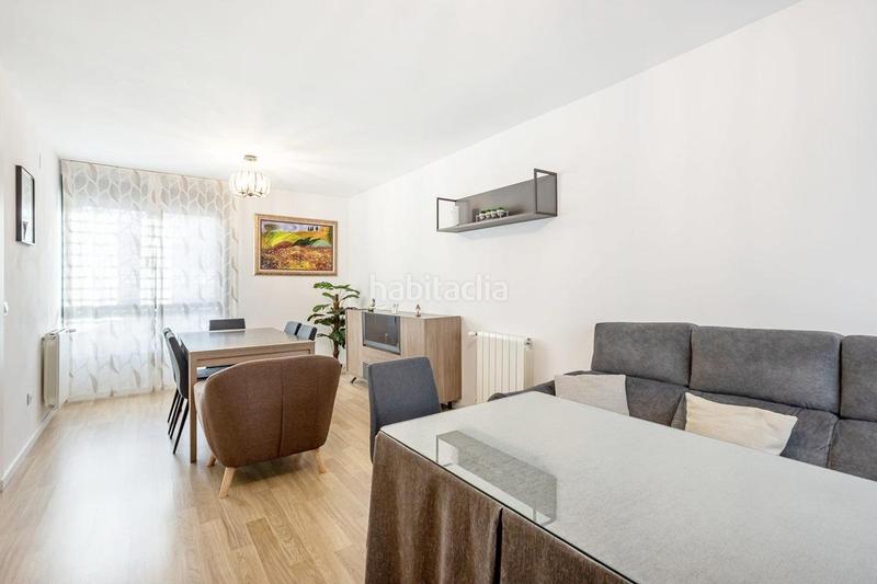 Foto 75675c3e-d8f1-404e-b2d7-a6ccb7baf4d6. Casa adossada amb calefacció aparcament piscina a Jun