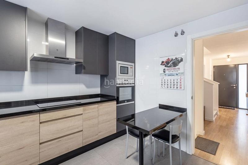 Foto f5908f3d-553e-4af5-b7ec-82938b662a0a. Casa adossada amb calefacció aparcament piscina a Jun