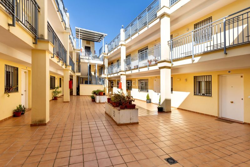 Foto 443740ee-7c2f-4f31-9baf-73d5ed2552d7. Pis amb aparcament a Cúllar Vega