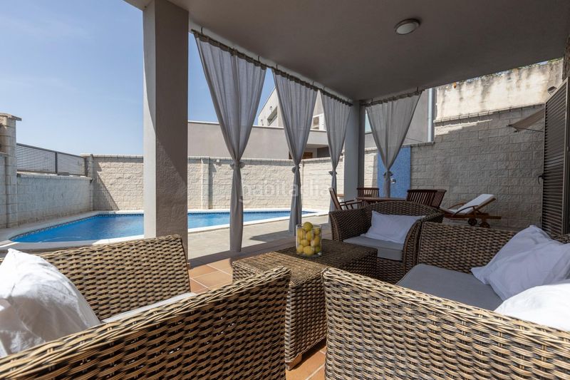 Foto c1beb3b5-4dff-4504-ac3d-467f2d3888fe. Casa amb calefacció aparcament piscina a Alfacar