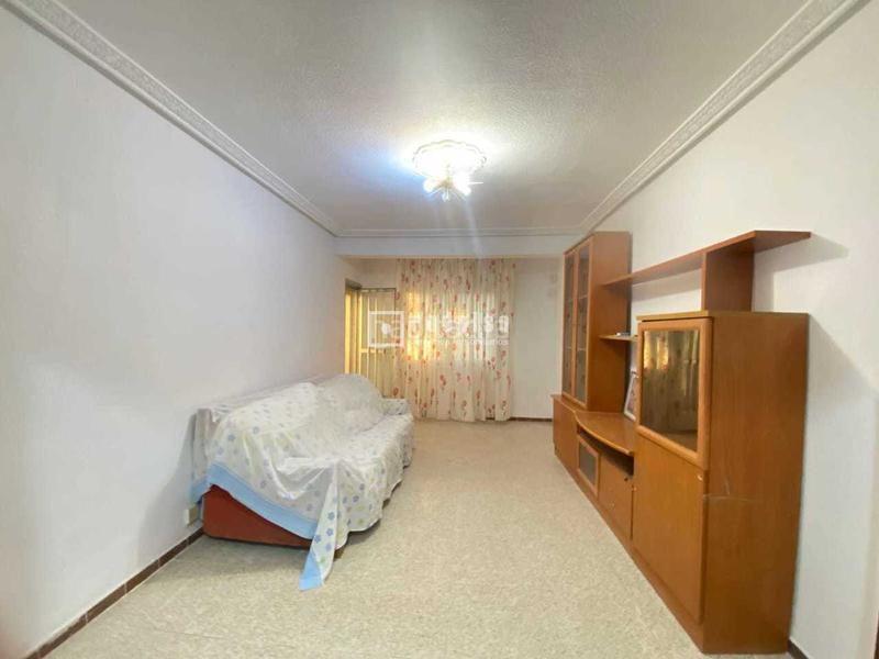 Foto 4c078809-7e12-4359-9227-13b83ce86a9a. Appartamento con riscaldamento in Reyes Católicos Alcalá de Henares
