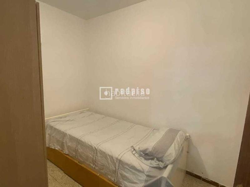 Foto 4df499e1-dd26-4ee6-b3b0-4ad6a48da777. Appartamento con riscaldamento in Reyes Católicos Alcalá de Henares