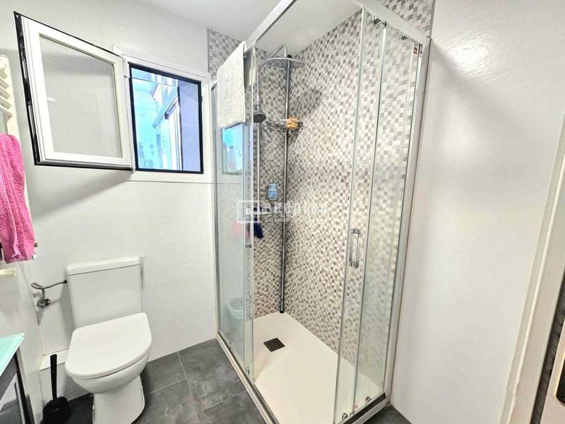 Foto 3f524b3b-0faa-4a3c-87a5-b96114190dd9. Pis amb calefacció a Reyes Católicos Alcalá de Henares