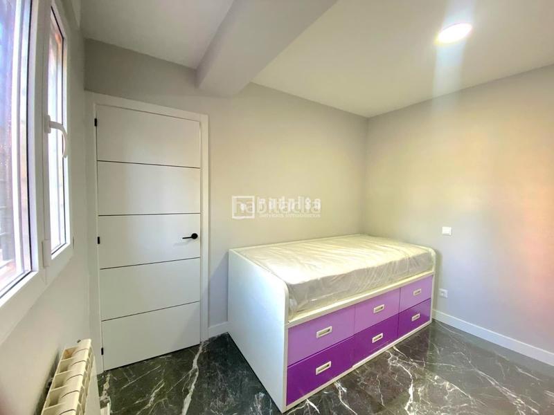 Foto 1f39bde0-5ebf-4e18-b41a-cb2d8c080f28. Appartement avec chauffage dans Reyes Católicos Alcalá de Henares