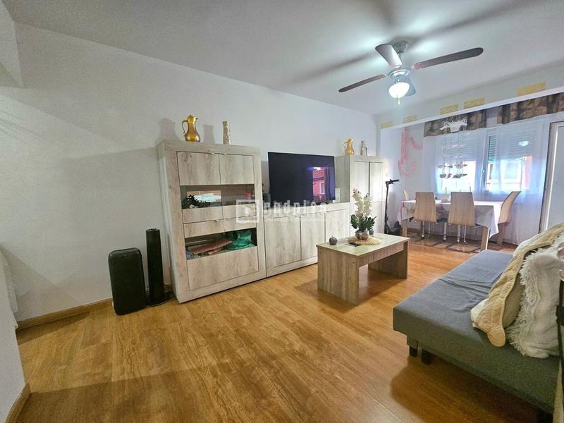 Foto 6d20ae00-fe49-4eed-8407-363b7bcd0718. Appartement avec chauffage dans Reyes Católicos Alcalá de Henares