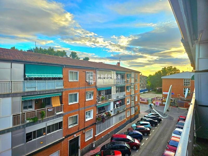 Foto b572ba13-1197-4098-bacf-78e8ac8b17b4. Appartement avec chauffage dans Reyes Católicos Alcalá de Henares