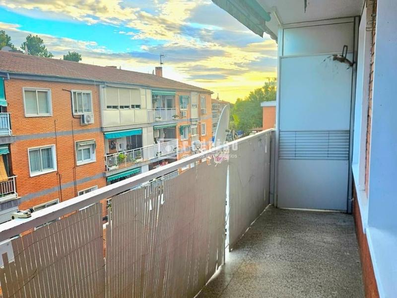 Foto ba45c0de-8922-453b-9096-c75485af4fb5. Appartement avec chauffage dans Reyes Católicos Alcalá de Henares