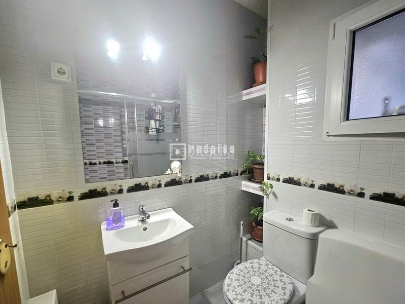 Foto eb1e0ac2-58ec-42de-a9ce-c428a4f42cd0. Appartement avec chauffage dans Reyes Católicos Alcalá de Henares