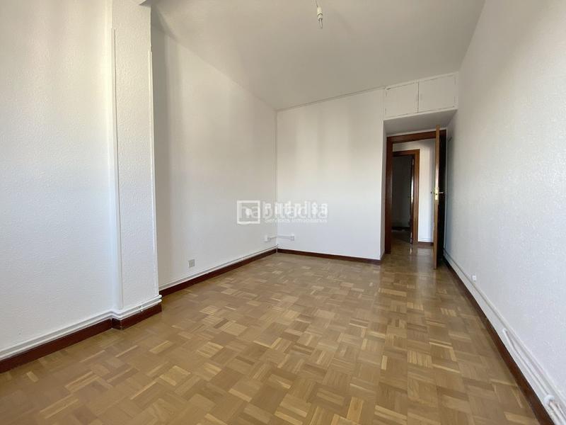 Foto 65deb57d-3a45-48fc-8c27-def8f2b6da23. Piso  con terraza en 6 planta en Canillas Madrid
