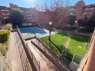 Appartement  Silvano. Se vende piso en urbanización con piscina, dos plazas de garaje