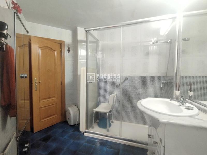 Foto f8d6de34-ef44-4014-8524-ebe78fd4cc8a. Etagenwohnung mit heizung in Canillas Madrid