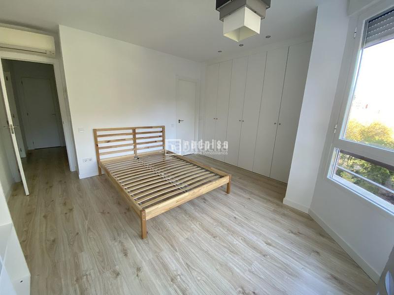 Foto 0445d836-d8b9-4a1f-af68-a465135fecda. Location appartement avec chauffage piscine dans Canillas Madrid