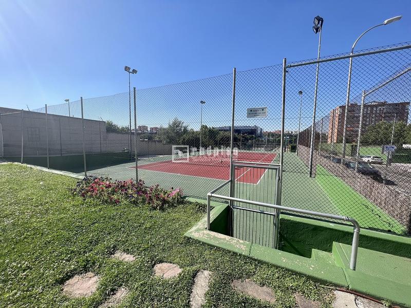 Foto 3b7376bd-d857-4d95-8684-35a360f5be08. Location appartement avec chauffage piscine dans Canillas Madrid