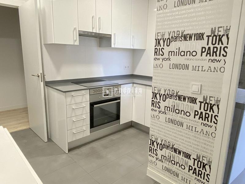 Foto 4b118ef7-b160-4a7f-8b7a-7cabc1acee81. Location appartement avec chauffage piscine dans Canillas Madrid