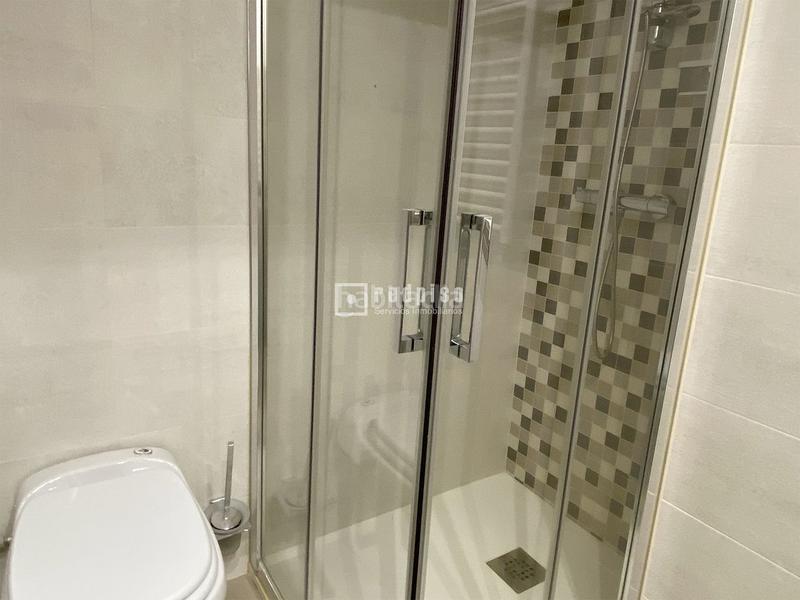 Foto 99c7e434-77f0-404f-b09b-ae89bd2e8f91. Location appartement avec chauffage piscine dans Canillas Madrid