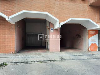 Aparcament cotxe a de Tribaldos 60
